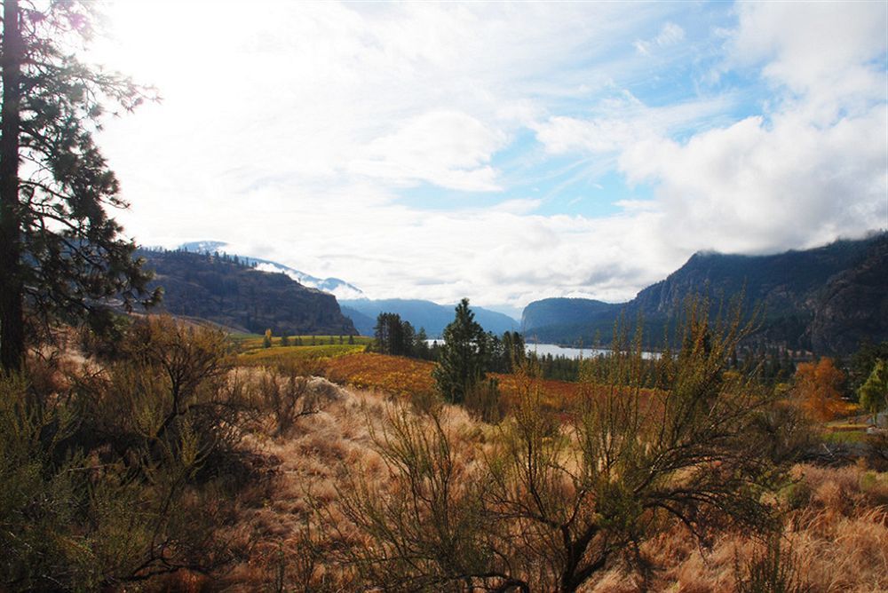 Bighorn Ridge Guest House Okanagan Falls Exterior photo